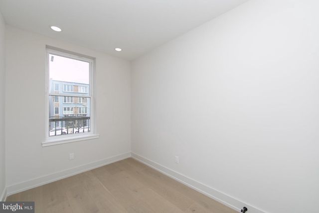 448 E GIRARD AVE, Philadelphia, PA 19125
