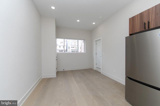448 E GIRARD AVE, Philadelphia, PA 19125
