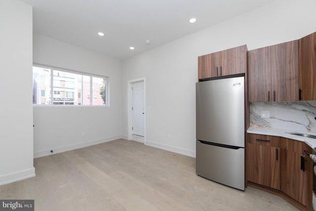 448 E GIRARD AVE, Philadelphia, PA 19125