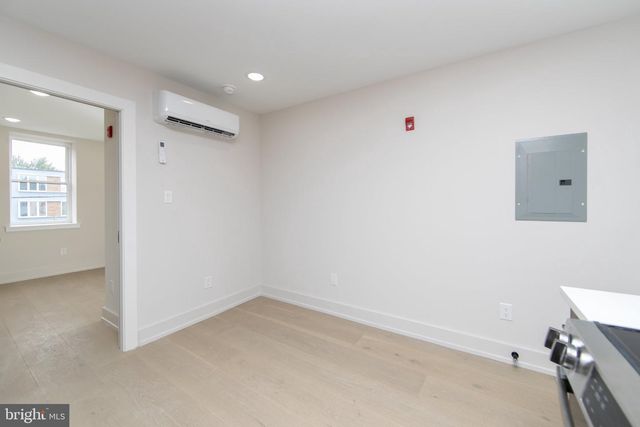 448 E GIRARD AVE, Philadelphia, PA 19125