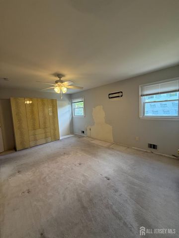 43 Jonathan Drive, Edison, NJ 08820