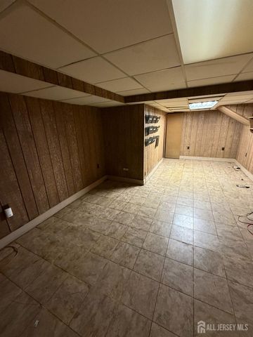 43 Jonathan Drive, Edison, NJ 08820