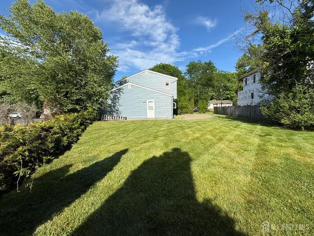 43 Jonathan Drive, Edison, NJ 08820