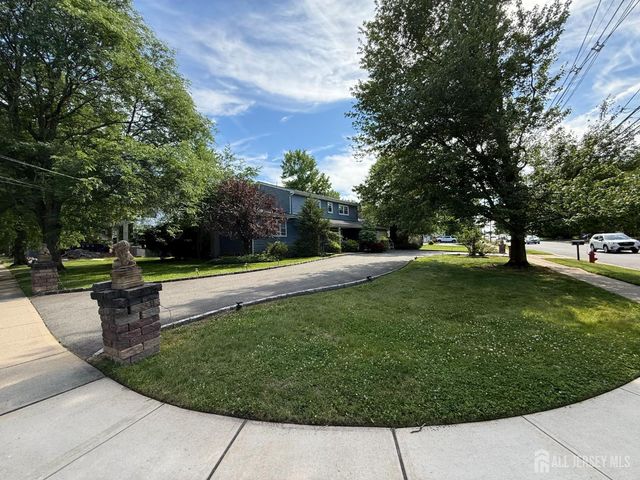 43 Jonathan Drive, Edison, NJ 08820