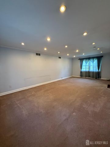 43 Jonathan Drive, Edison, NJ 08820