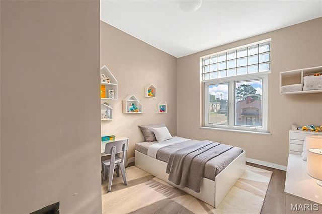 1325 Hampton Avenue, St Louis, MO 63139