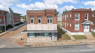 1325 Hampton Avenue, St Louis, MO 63139