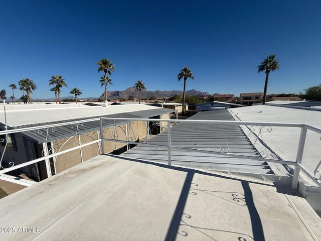 2605 S TOMAHAWK Road 46, Apache Junction, AZ 85119