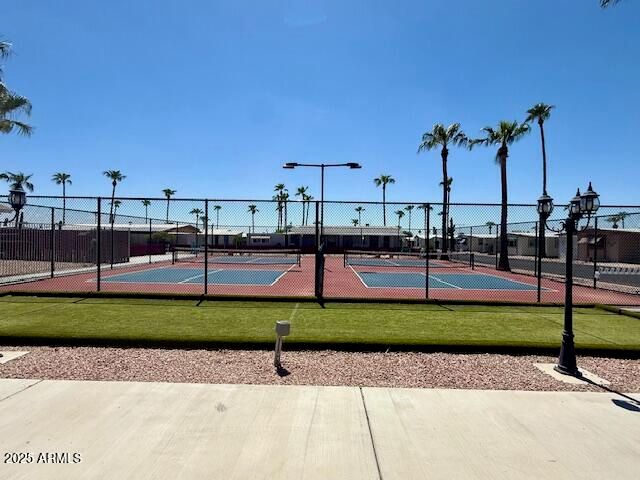 2605 S TOMAHAWK Road 46, Apache Junction, AZ 85119