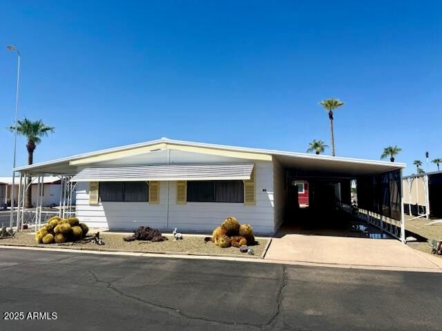 2605 S TOMAHAWK Road 46, Apache Junction, AZ 85119