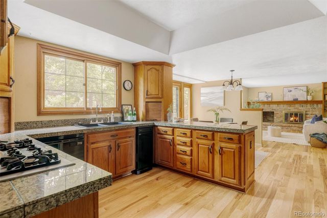 4812 S Carson Street, Aurora, CO 80015