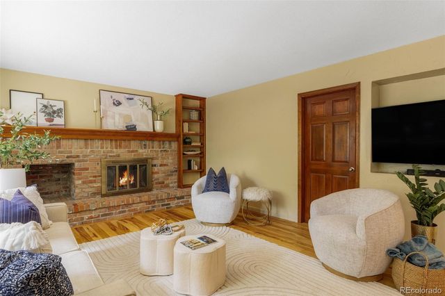 4812 S Carson Street, Aurora, CO 80015