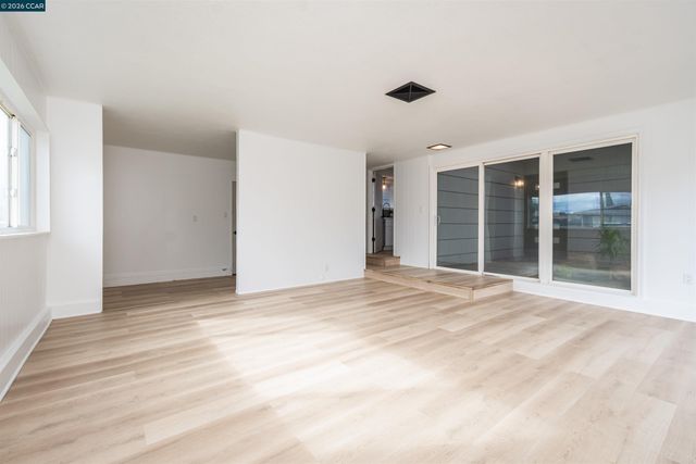 5201 Sky Pkwy, Sacramento, CA 95823