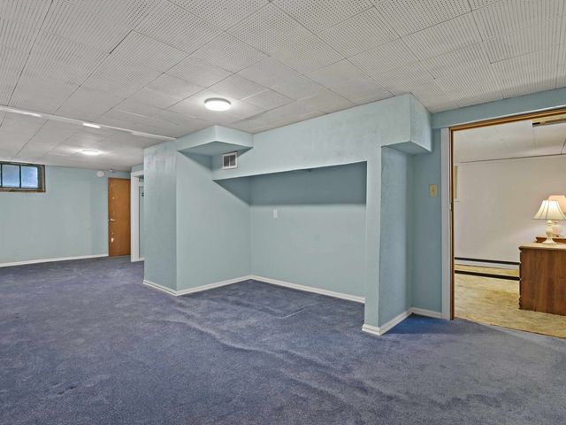 4723 N Lincoln St, Spokane, WA 99205