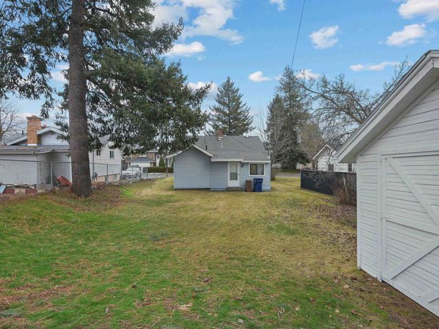 4723 N Lincoln St, Spokane, WA 99205