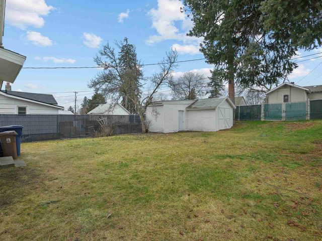 4723 N Lincoln St, Spokane, WA 99205