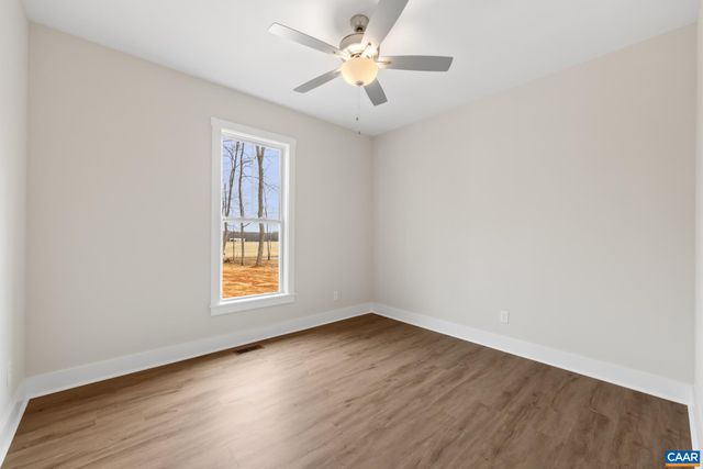 219 HUNDLEY BRANCH RD, Scottsville, VA 24590