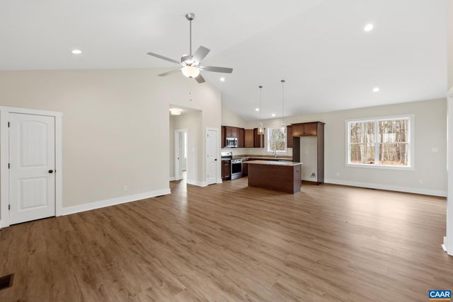 219 HUNDLEY BRANCH RD, Scottsville, VA 24590