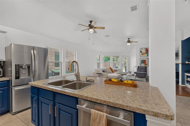905 Lake Grove Drive, Little Elm, TX 75068