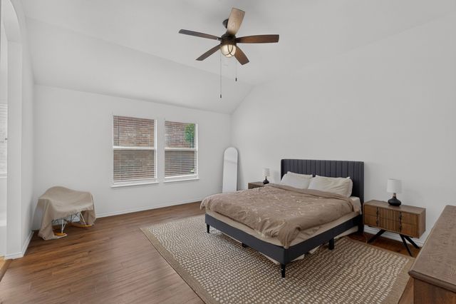 905 Lake Grove Drive, Little Elm, TX 75068
