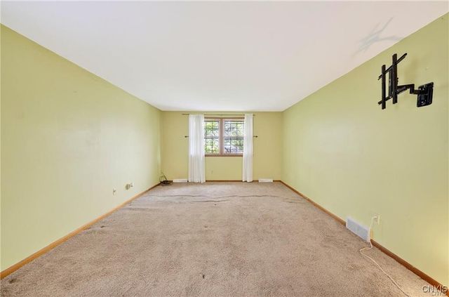 4336 Forestbrook Drive, Clay, NY 13090