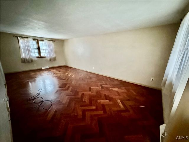 4336 Forestbrook Drive, Clay, NY 13090