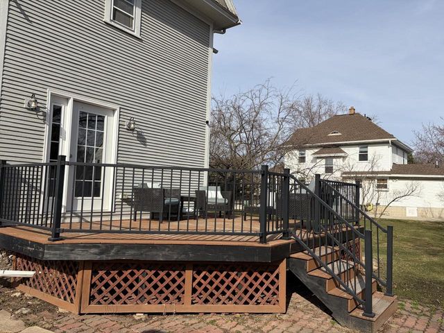 501 W BENT AVENUE, Oshkosh, WI 54901