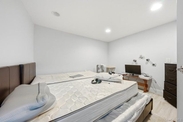 4412 Bronx Boulevard, Bronx, NY 10470