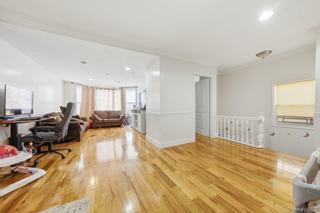 4412 Bronx Boulevard, Bronx, NY 10470