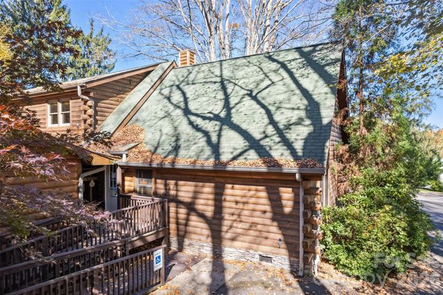 26 Gaddis Branch Road, Maggie Valley, NC 28751
