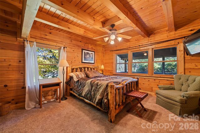 26 Gaddis Branch Road, Maggie Valley, NC 28751