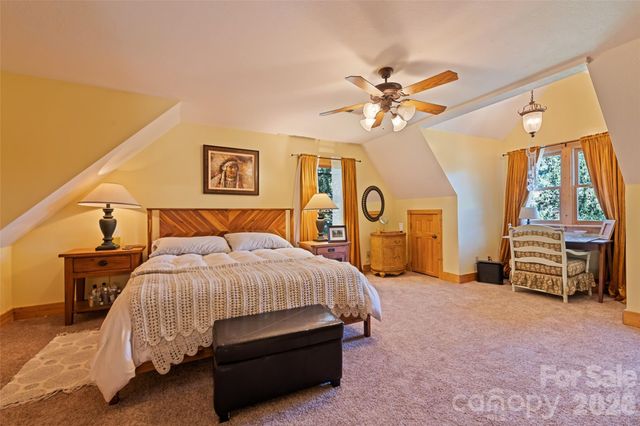 26 Gaddis Branch Road, Maggie Valley, NC 28751