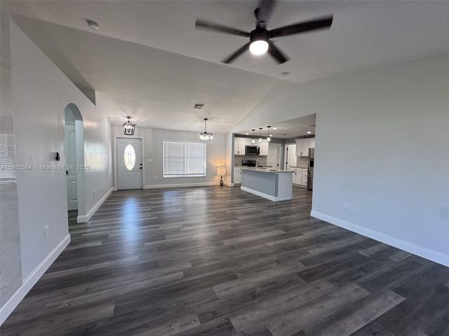 1021 NW 10th Ave 0, Cape Coral, FL 33993