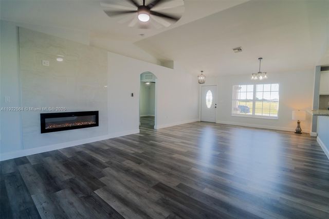 1021 NW 10th Ave 0, Cape Coral, FL 33993