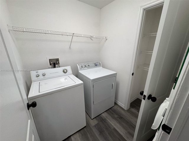 1021 NW 10th Ave 0, Cape Coral, FL 33993