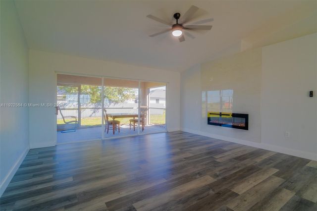 1021 NW 10th Ave 0, Cape Coral, FL 33993