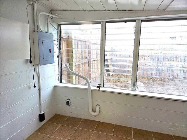 360 5TH AVENUE NW, Largo, FL 33770