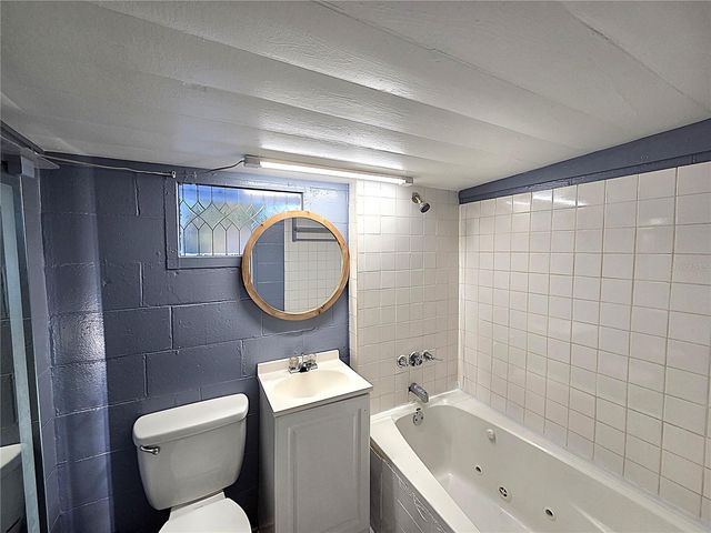 360 5TH AVENUE NW, Largo, FL 33770