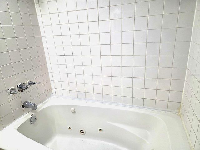 360 5TH AVENUE NW, Largo, FL 33770