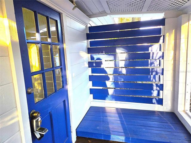 360 5TH AVENUE NW, Largo, FL 33770