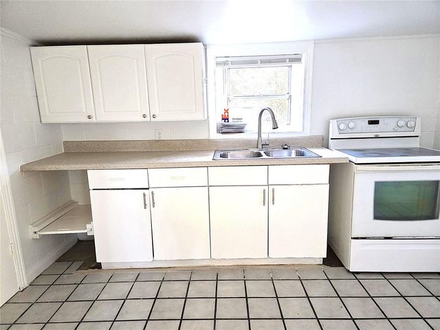 360 5TH AVENUE NW, Largo, FL 33770