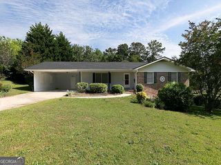 3883 N Pebble Drive, Douglasville, GA 30134