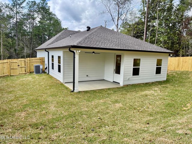 94176 Bayou Drive, Diamondhead, MS 39525