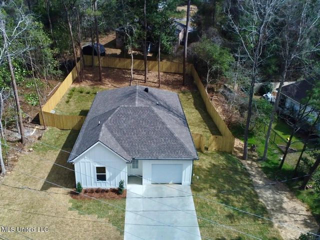 94176 Bayou Drive, Diamondhead, MS 39525