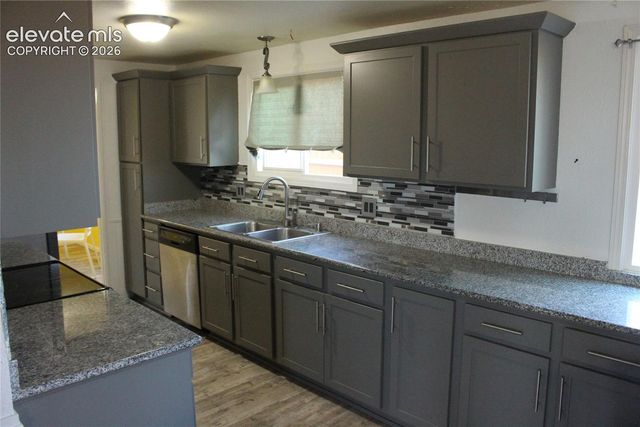 2229 Moccassin Drive, Colorado Springs, CO 80915