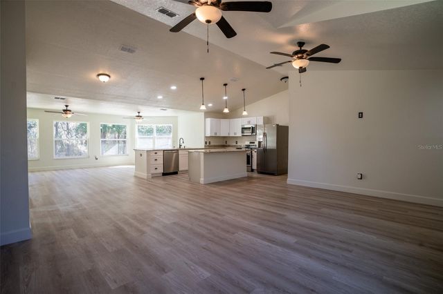 12989 NW HIGHWAY 225, Reddick, FL 32686