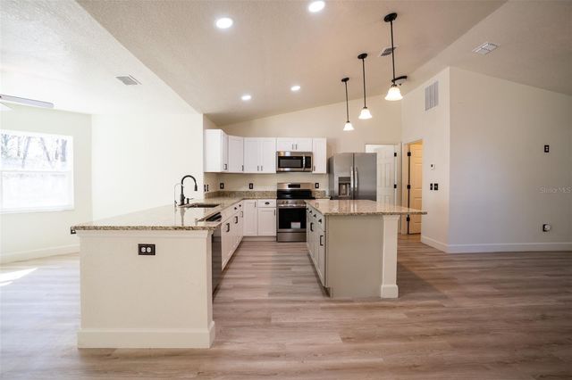 12989 NW HIGHWAY 225, Reddick, FL 32686