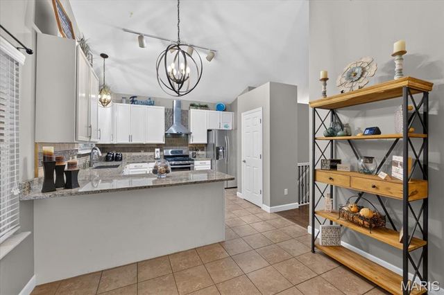 1513 Hawkins Corners Drive, Fenton, MO 63026