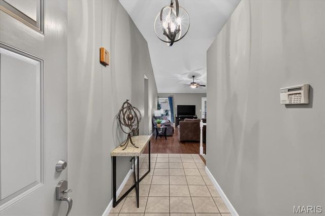 1513 Hawkins Corners Drive, Fenton, MO 63026