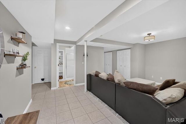 1513 Hawkins Corners Drive, Fenton, MO 63026